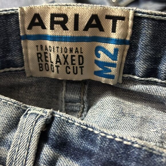 ARIAT traditional relaxed boot cut M2 denim blue jeans 40/32 - Picture 3 of 6